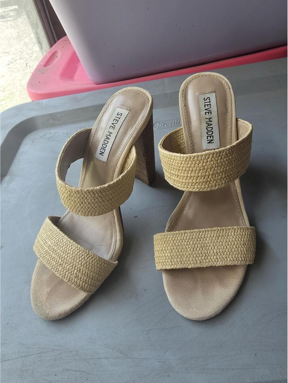 Steve Madden Women’s Yellow Woven Block Heel Sandals ]